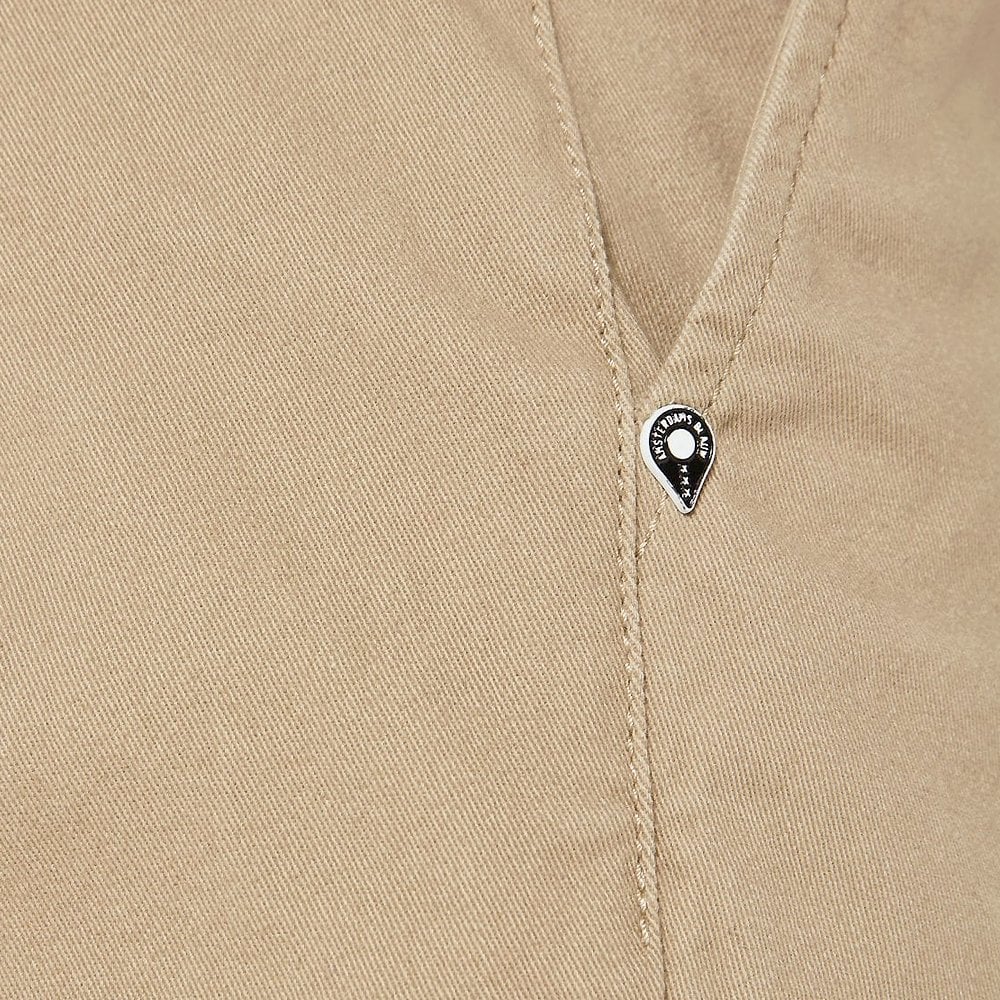 - Stuart - Regular Slim Fit Chinos - Sand