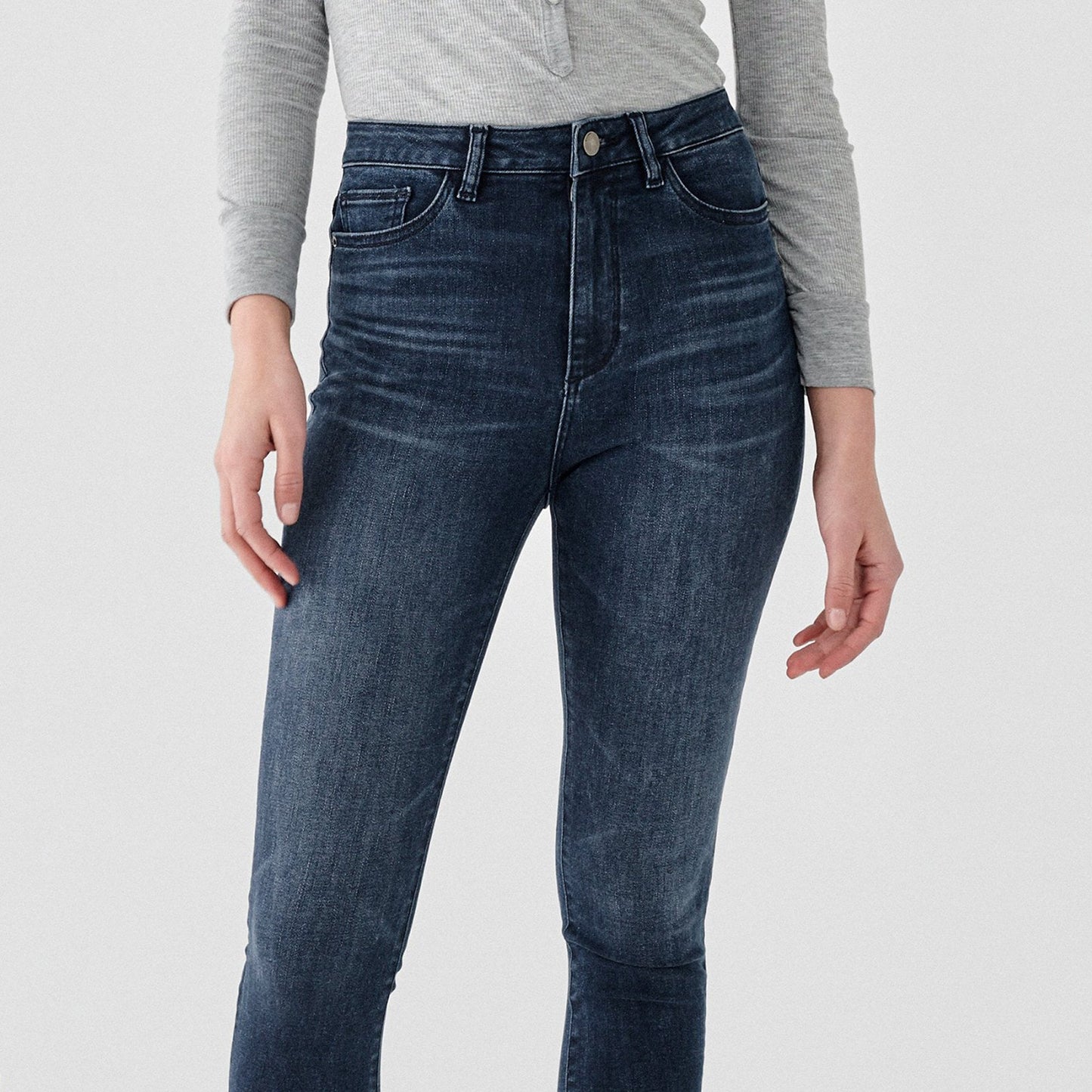 - Chrissy Ultra-High Rise Instasculpt Skinny Jeans - Blue