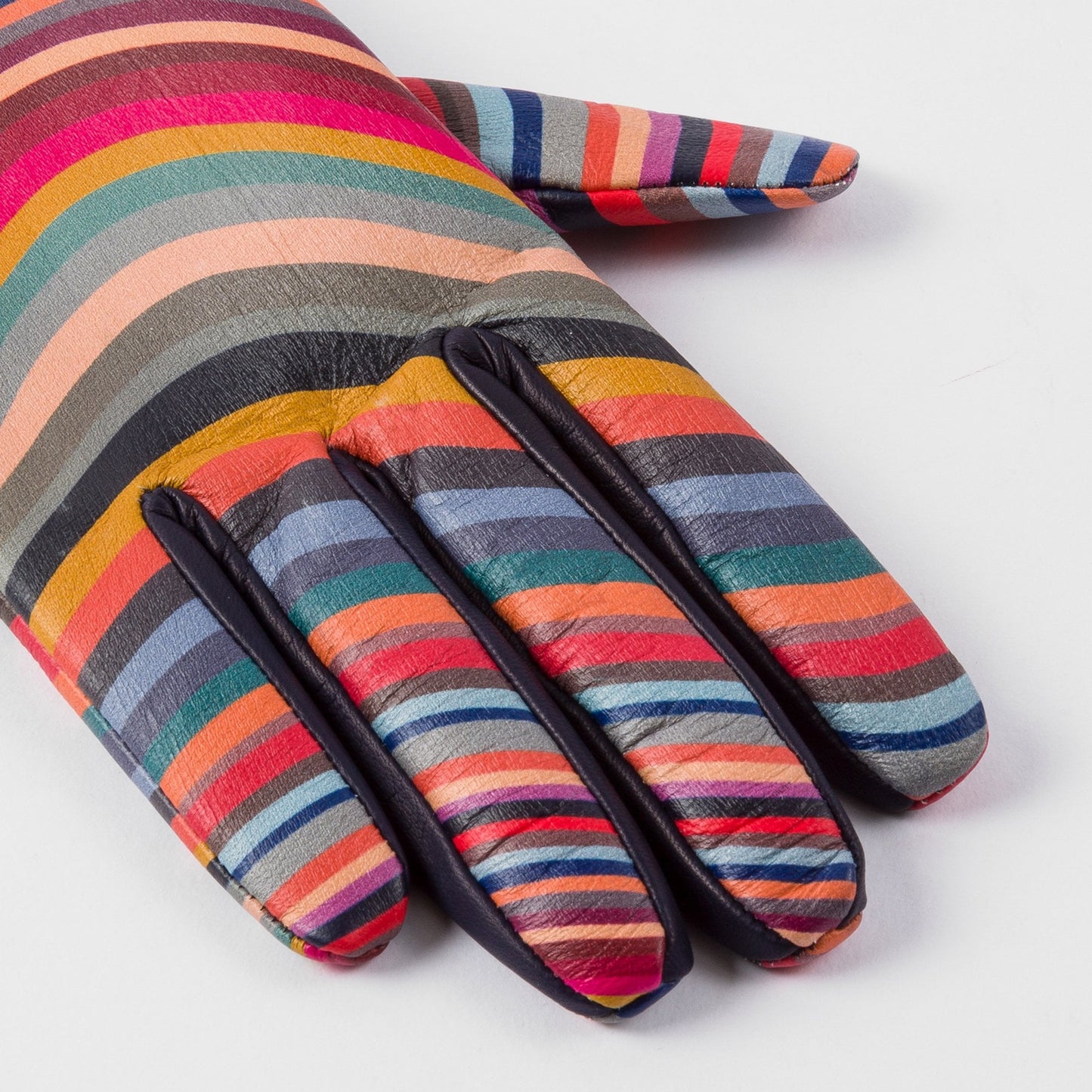 - Swirl Print Leather Gloves - Multi