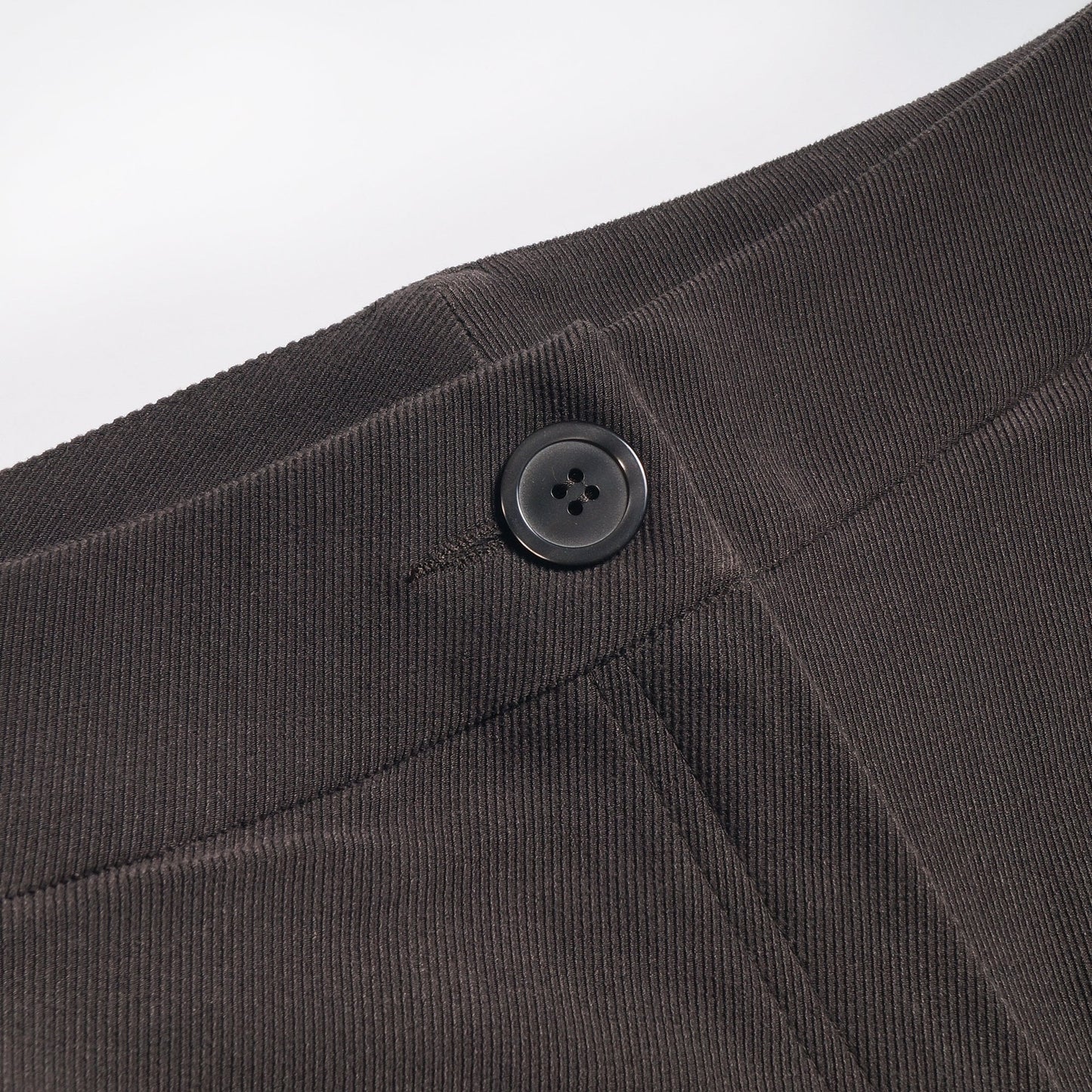 - Pleated Trousers - Khaki