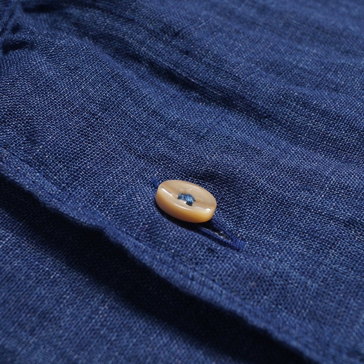 - Slimline Linen Contrast Shirt - Navy/Blue