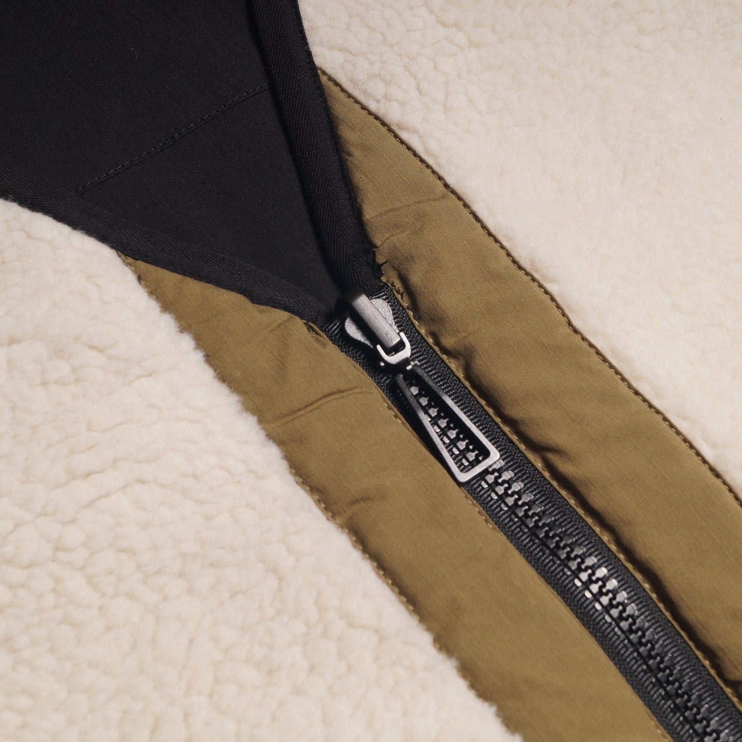 - Reversible Zip-Up Gilet - Black