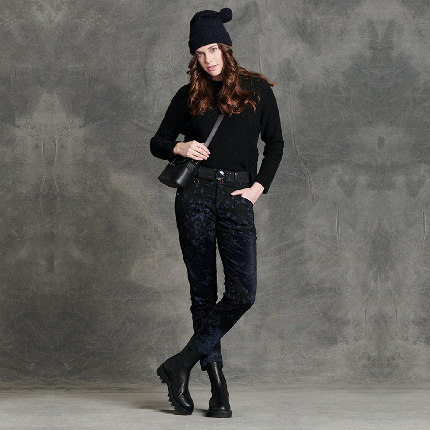 - Wind Up - Cable Knit Sweater - Black