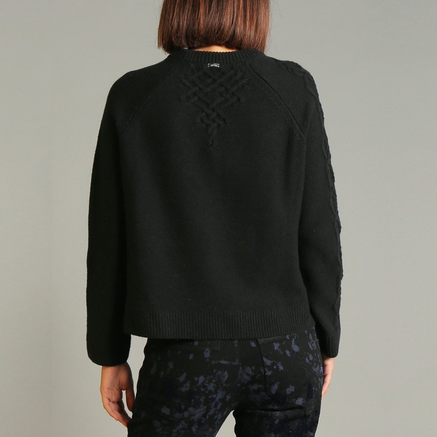 - Wind Up - Cable Knit Sweater - Black