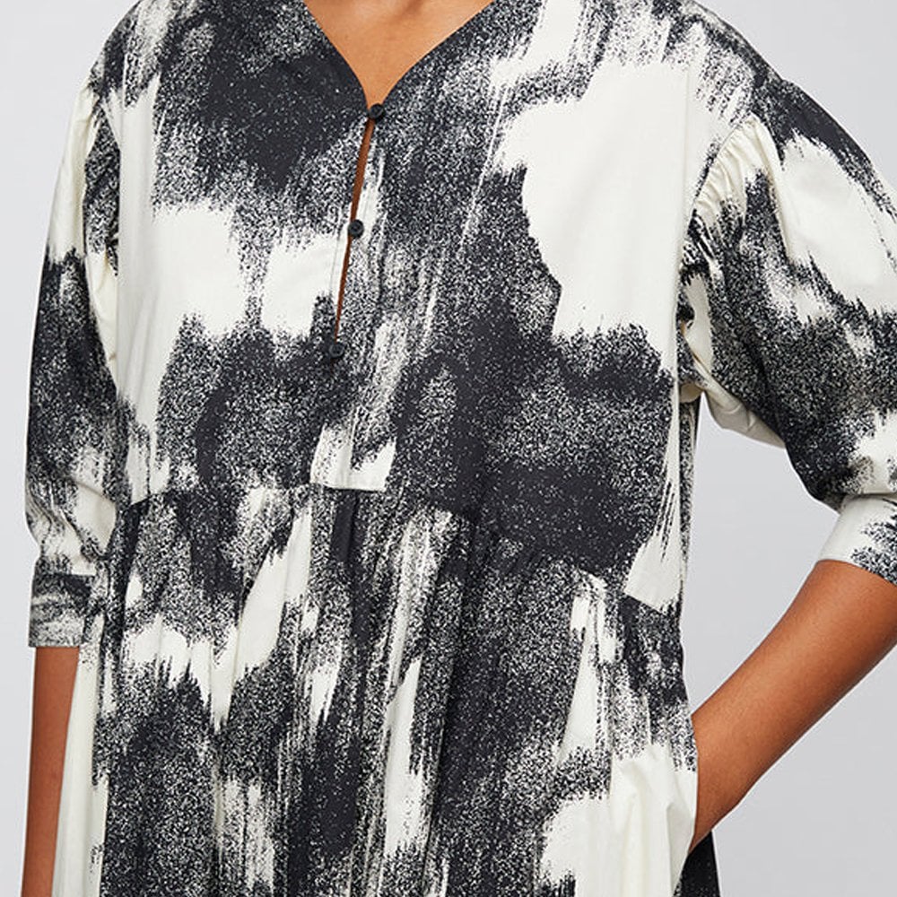 - Abstract Print Dress - Black/White