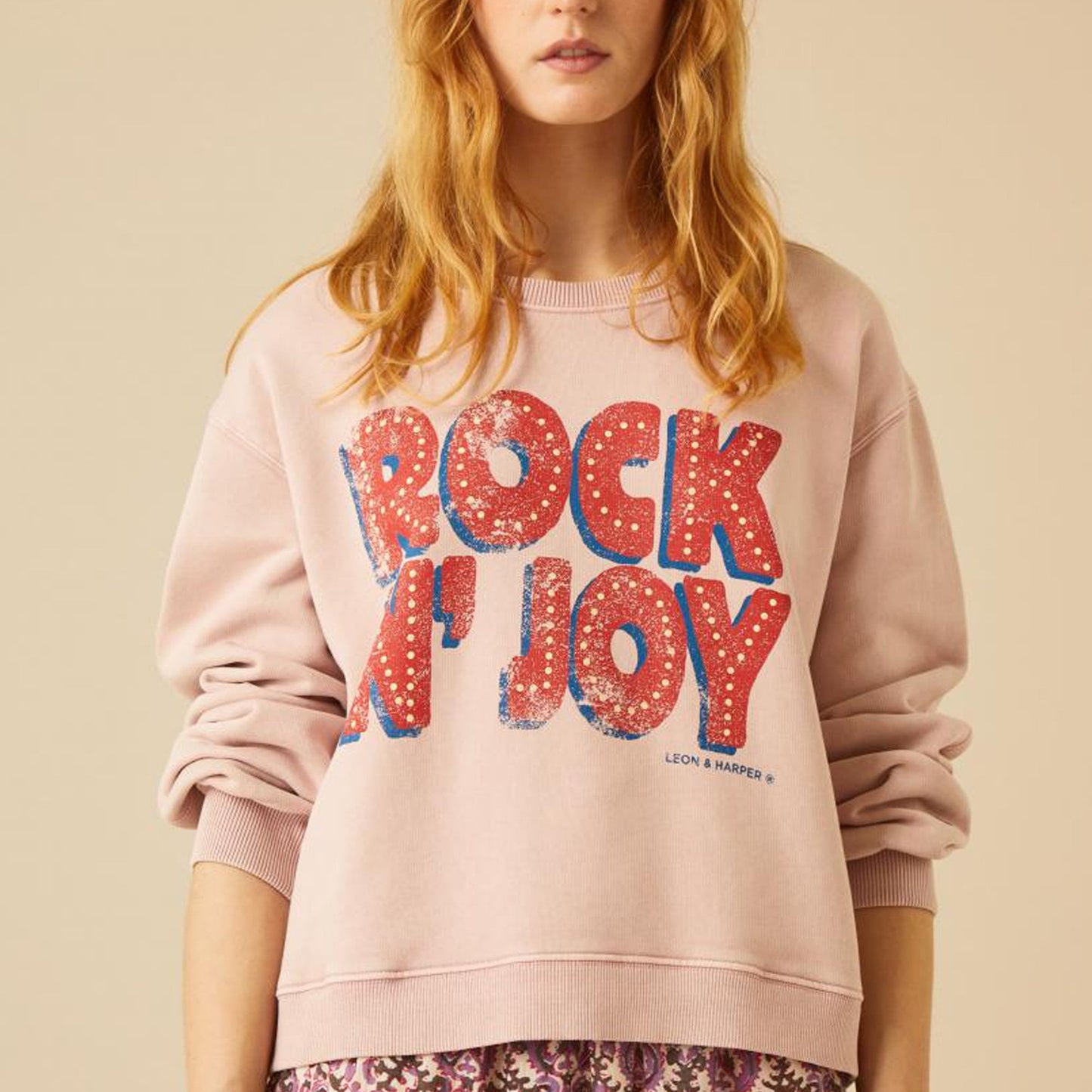 - Sortie Neon Sweatshirt - Petal