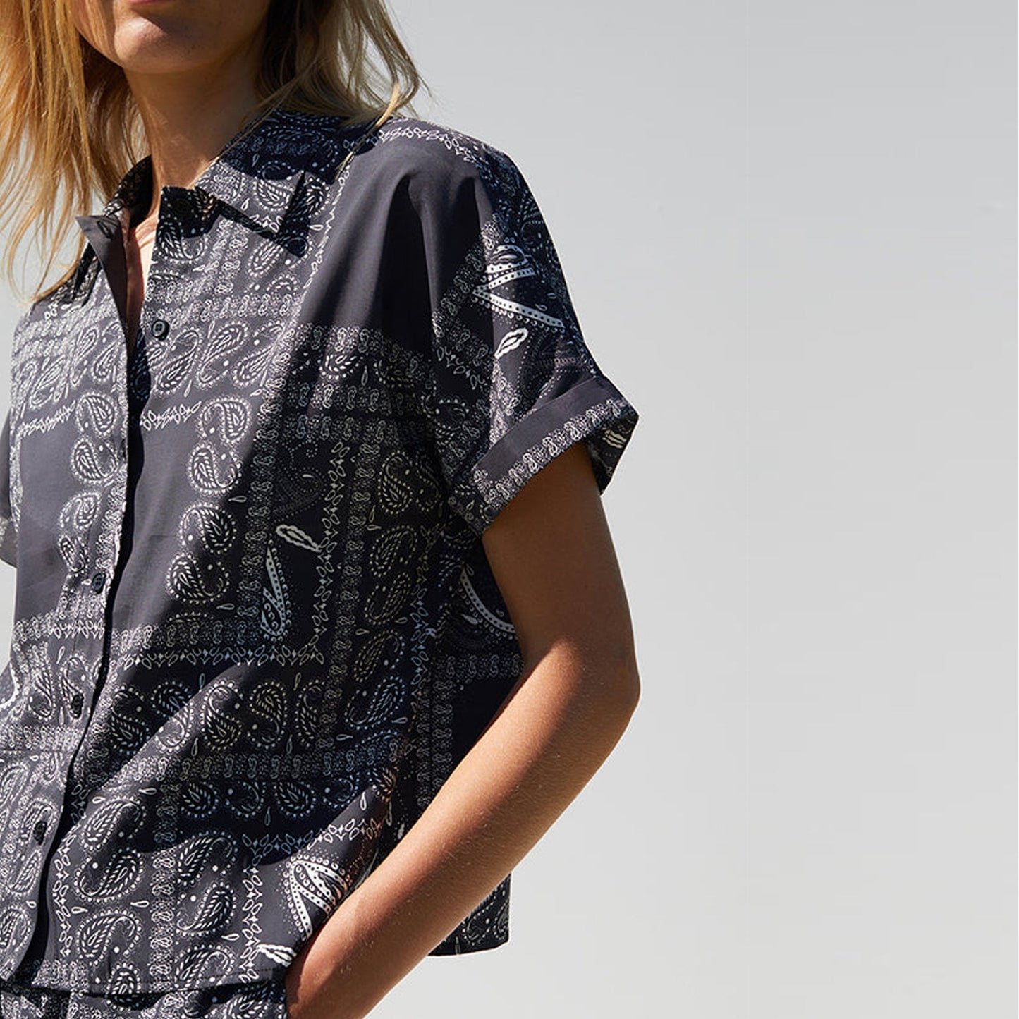 Maid Shirt - Paisley Art Black