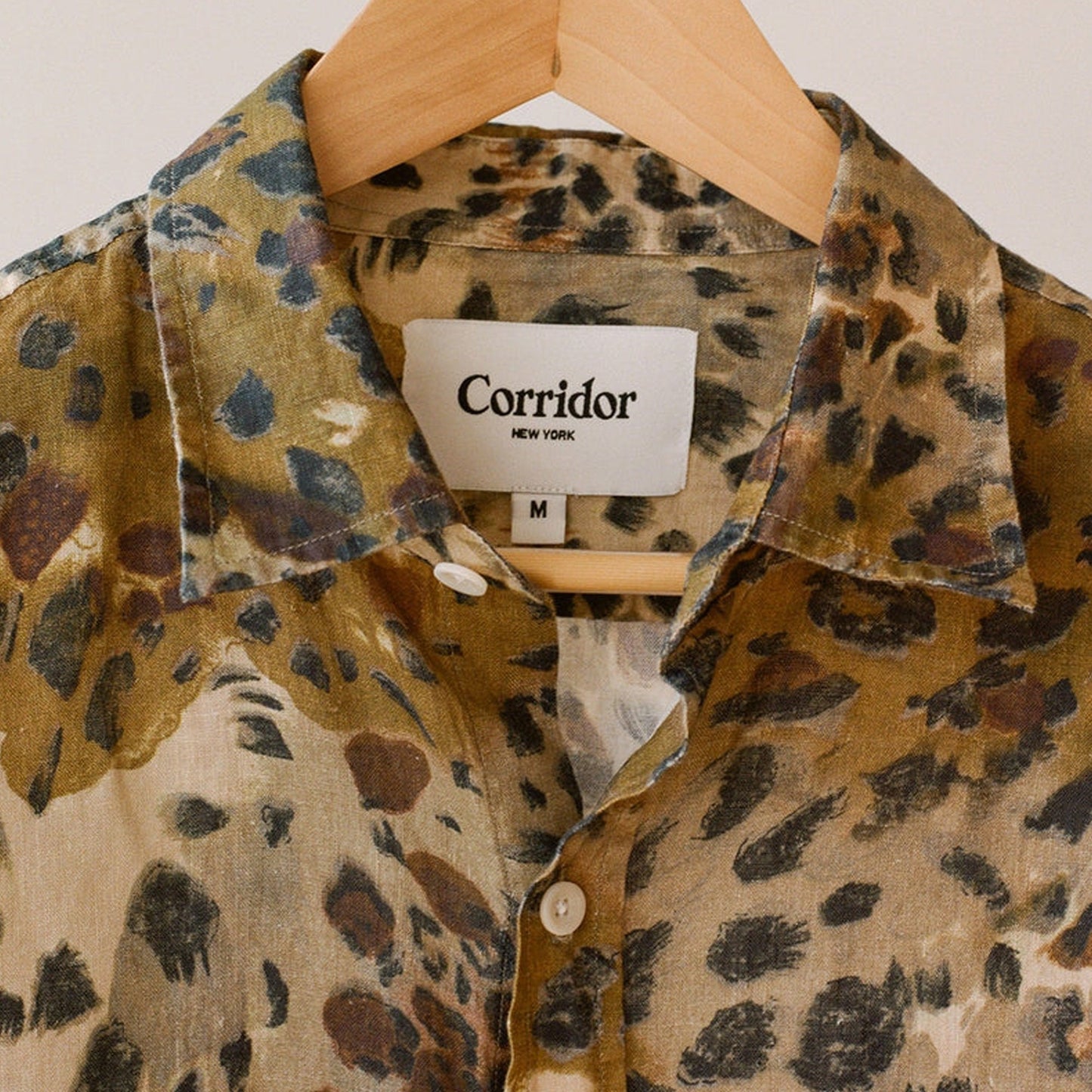 - Camo Leopard Linen Shirt - Natural