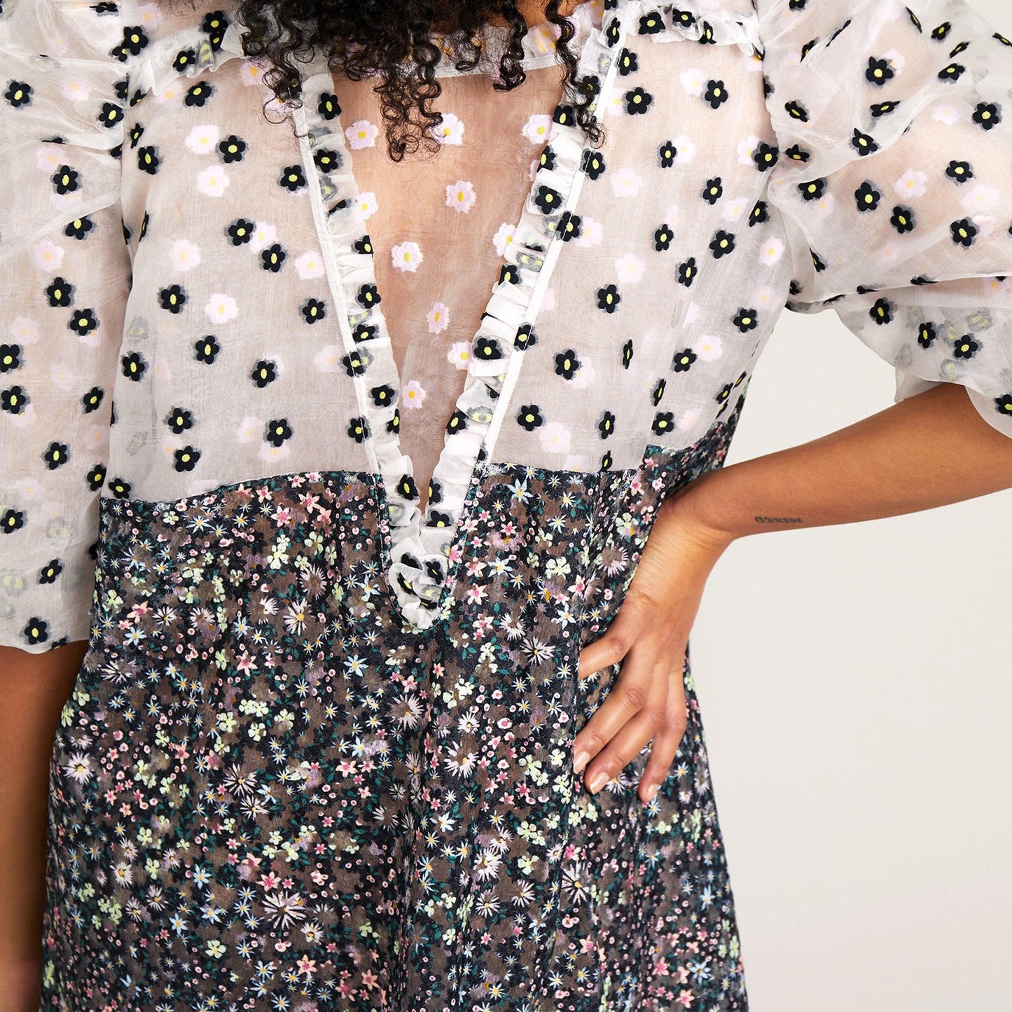 - Cabob Mesh Dress - Black