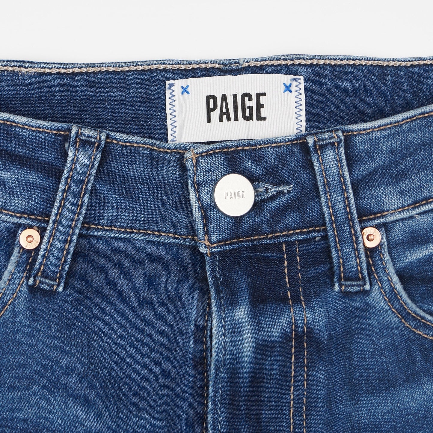 - Anessa - Raw Hem Jeans - Roam