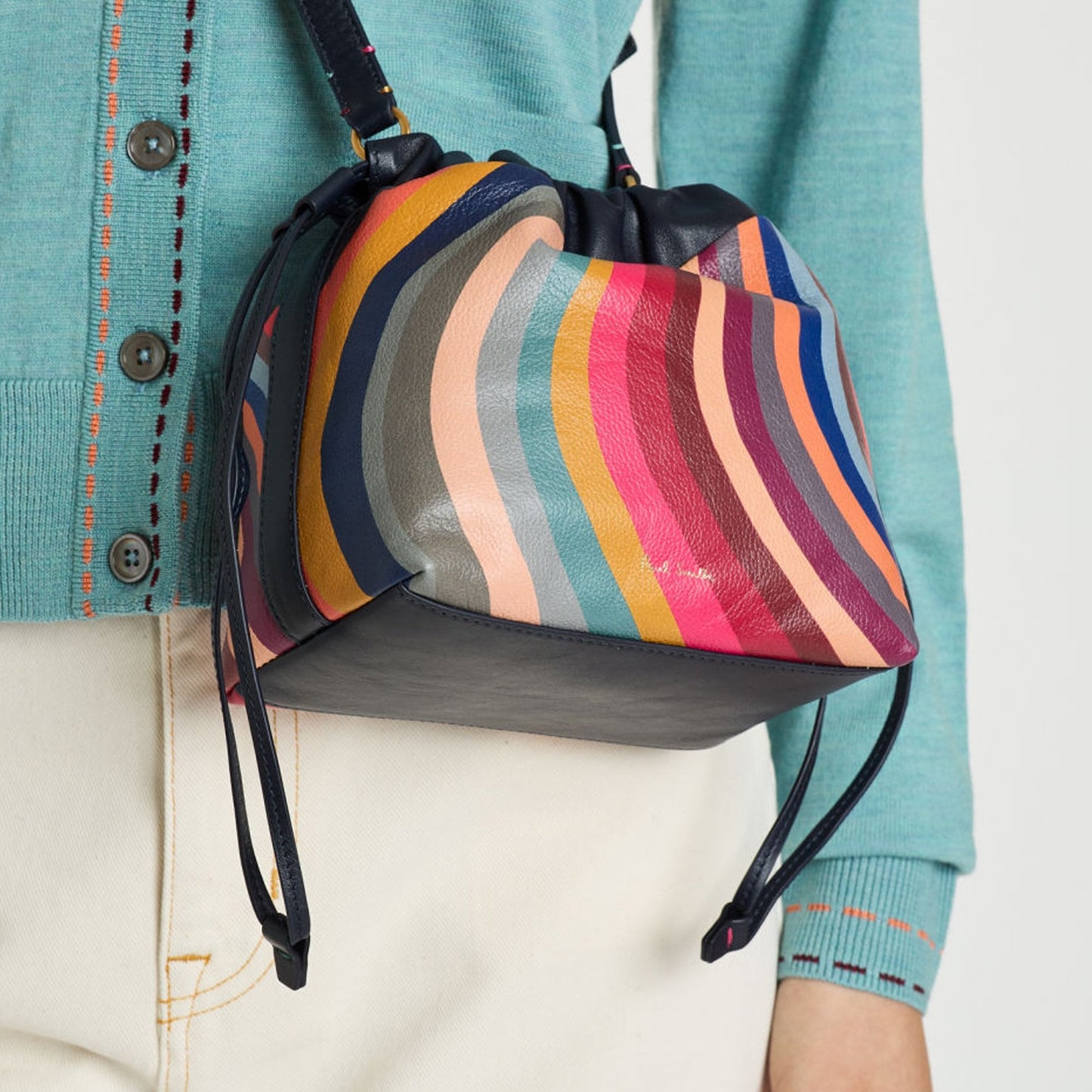 - 'Swirl' Bucket Bag - Swirl