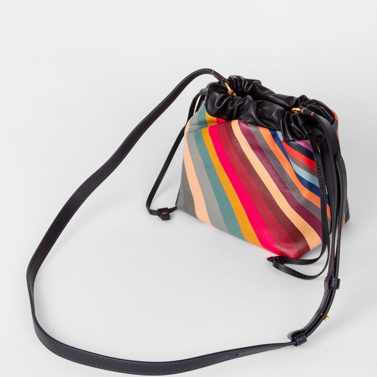 - 'Swirl' Bucket Bag - Swirl