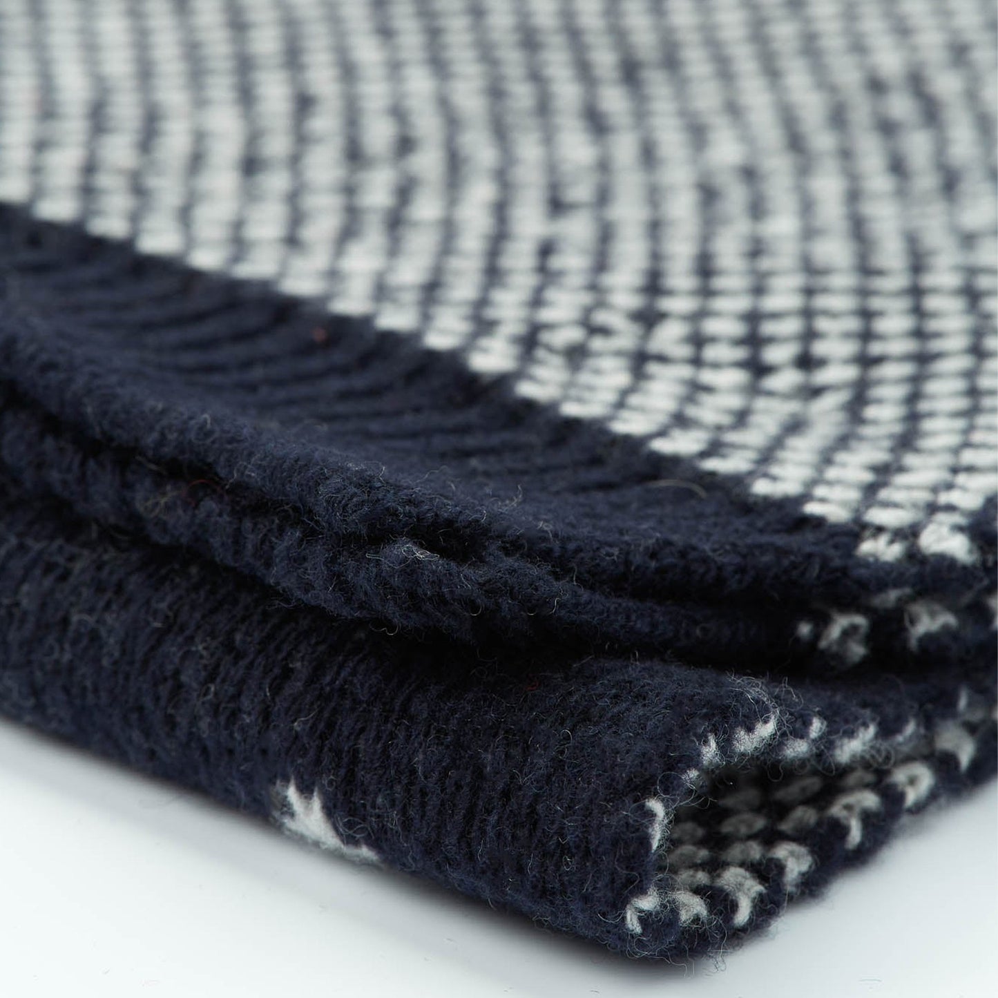 - Milroy Arbury Scarf - Navy