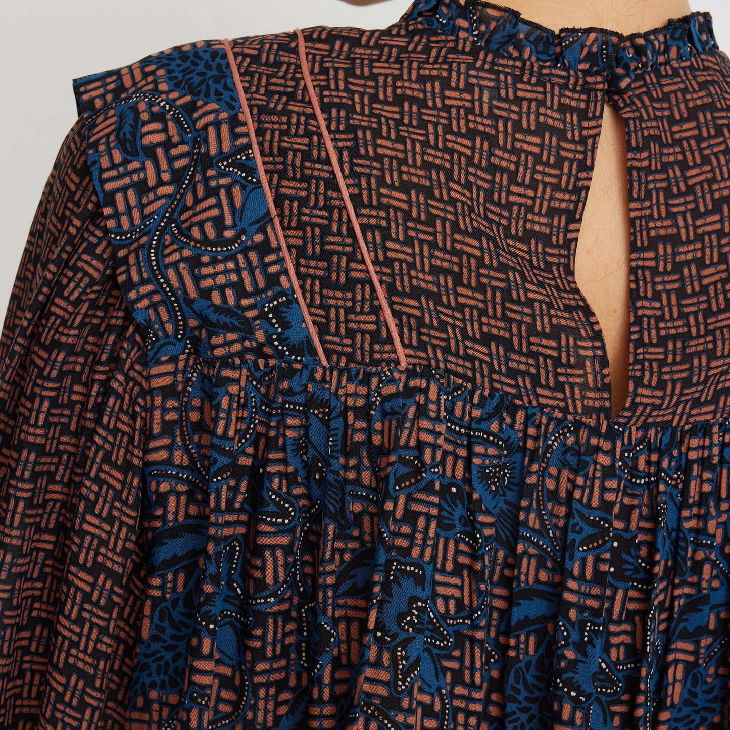 - Regine Blouse - Black