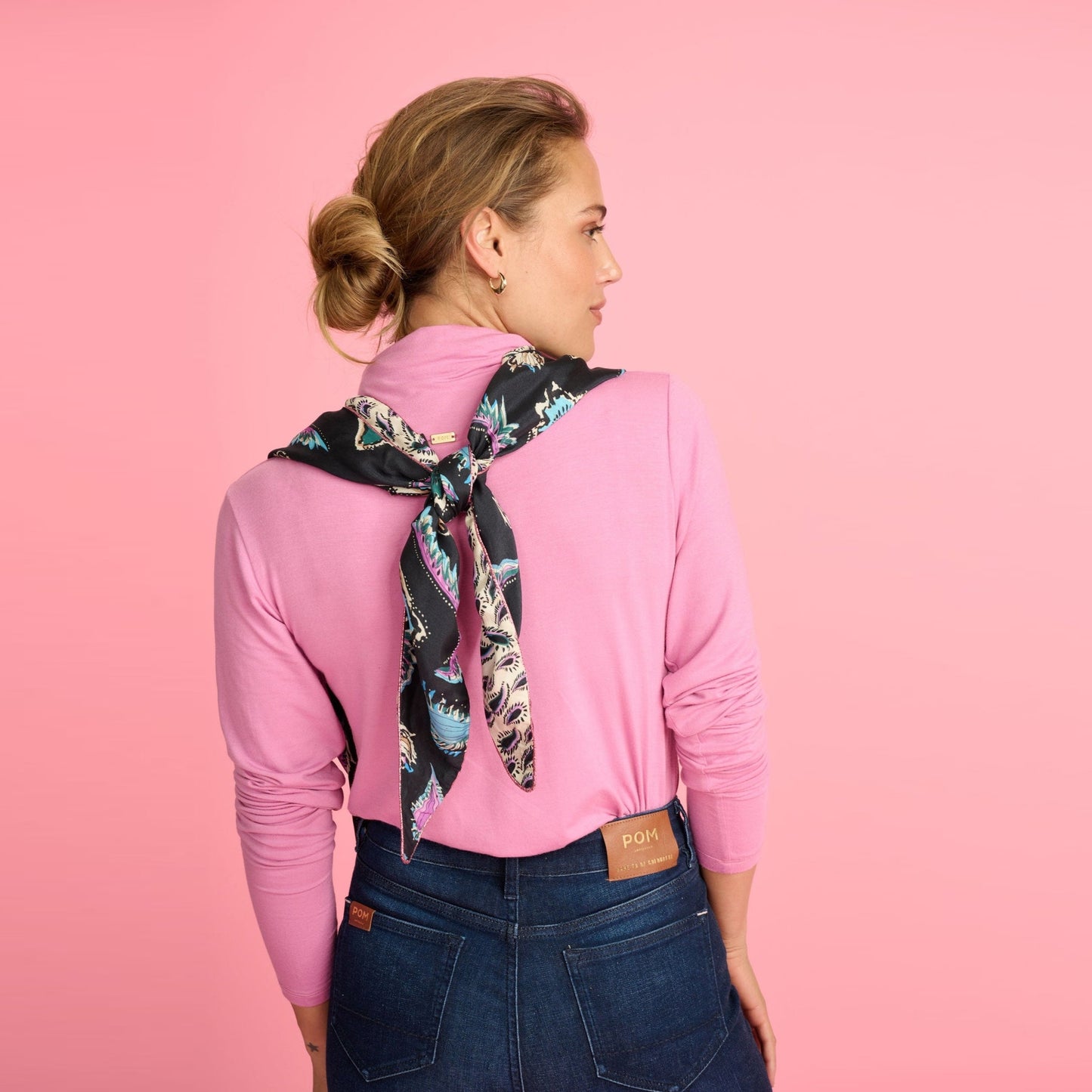 - Double Ocean Gems Shawl - Black