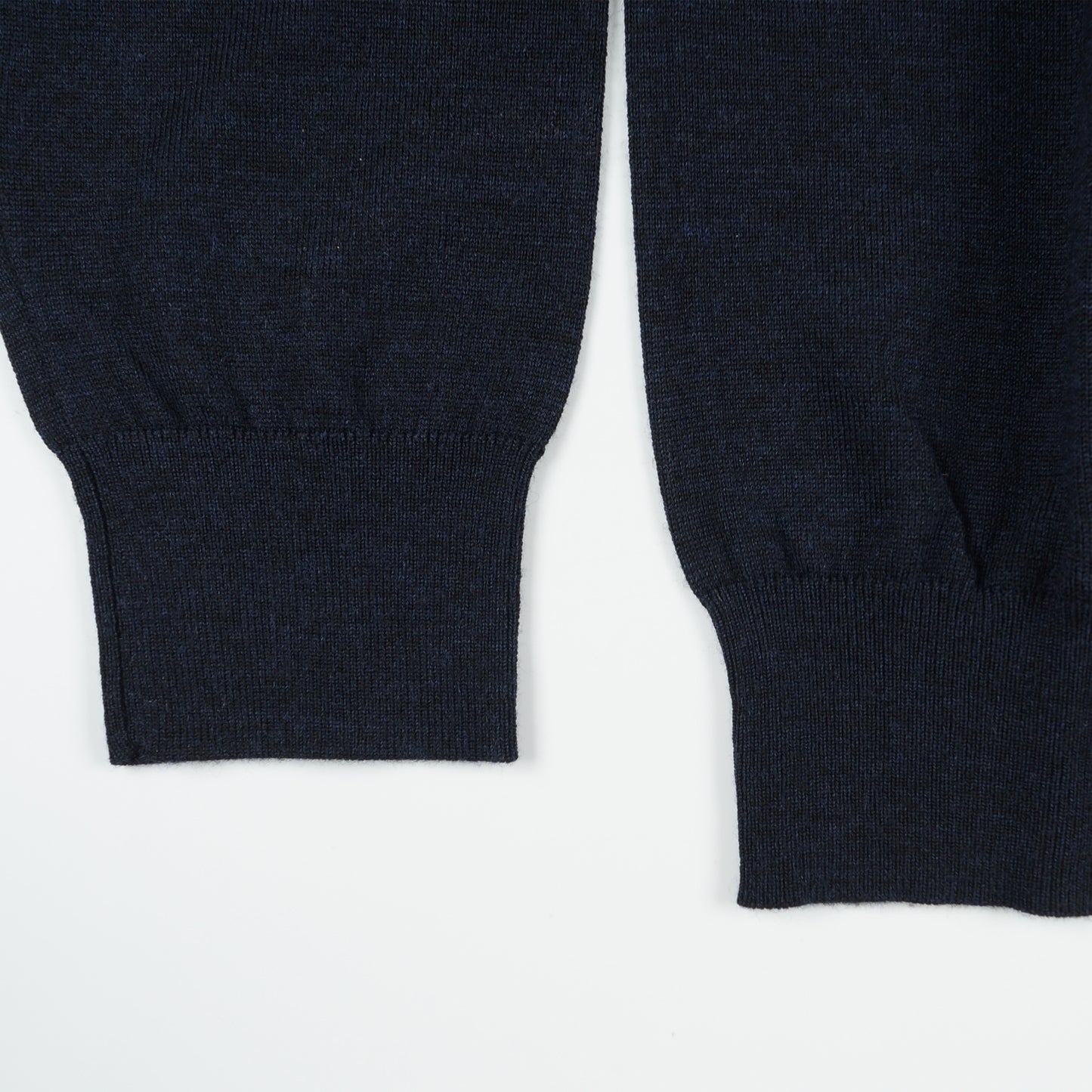 - Crew Neck LS Merino Pullover - Navy