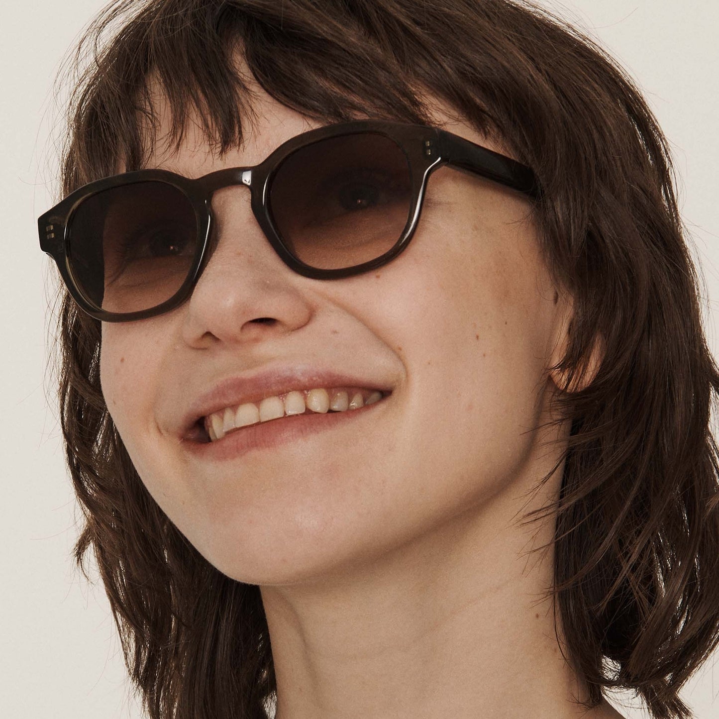 - Allday Sunglasses - Olive Green Graduated Brown