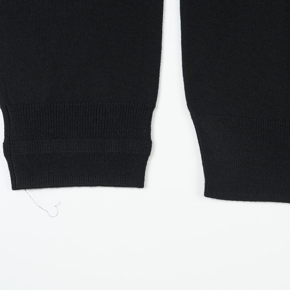 - Crew Neck Sweater - Black