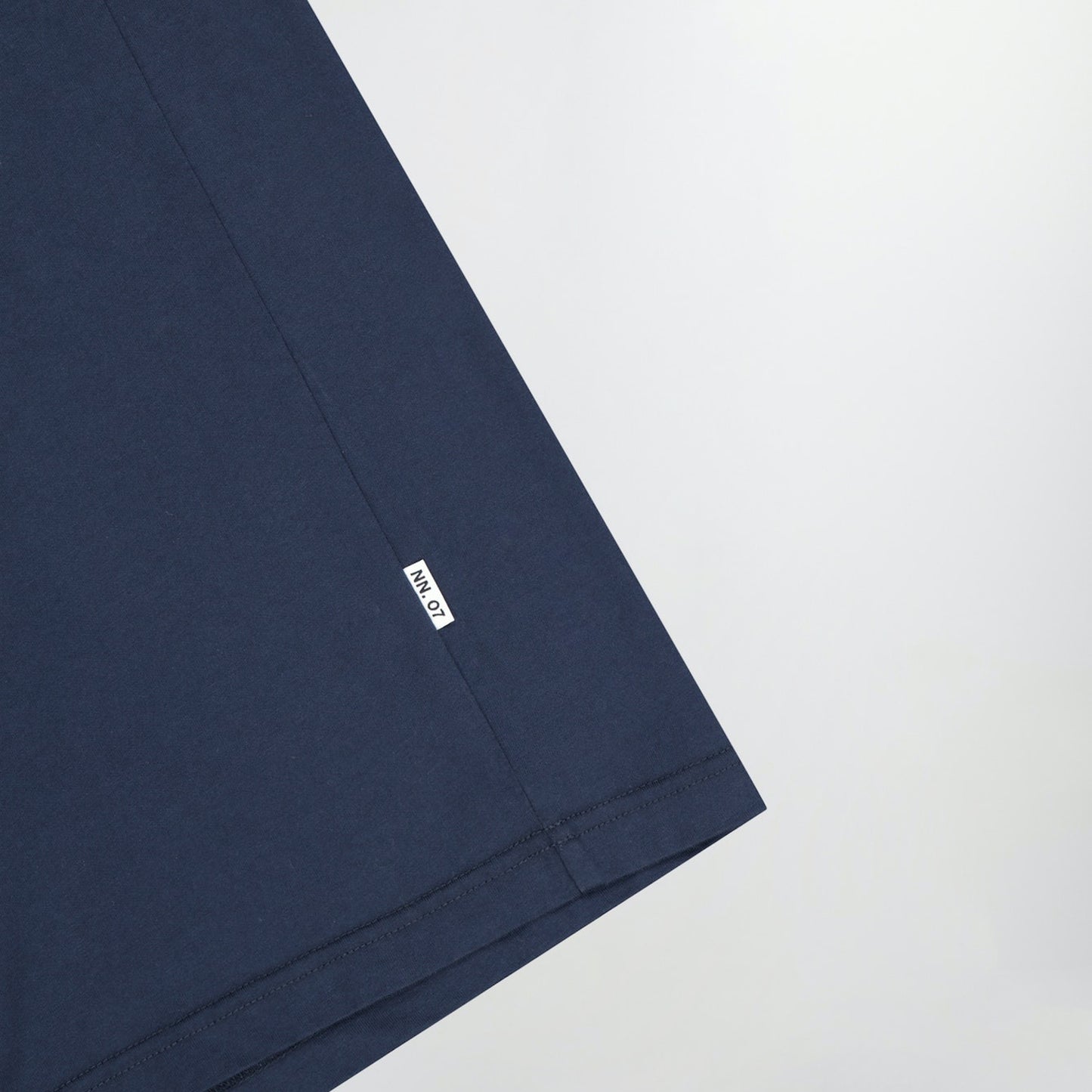 - Adam T-Shirt - Navy