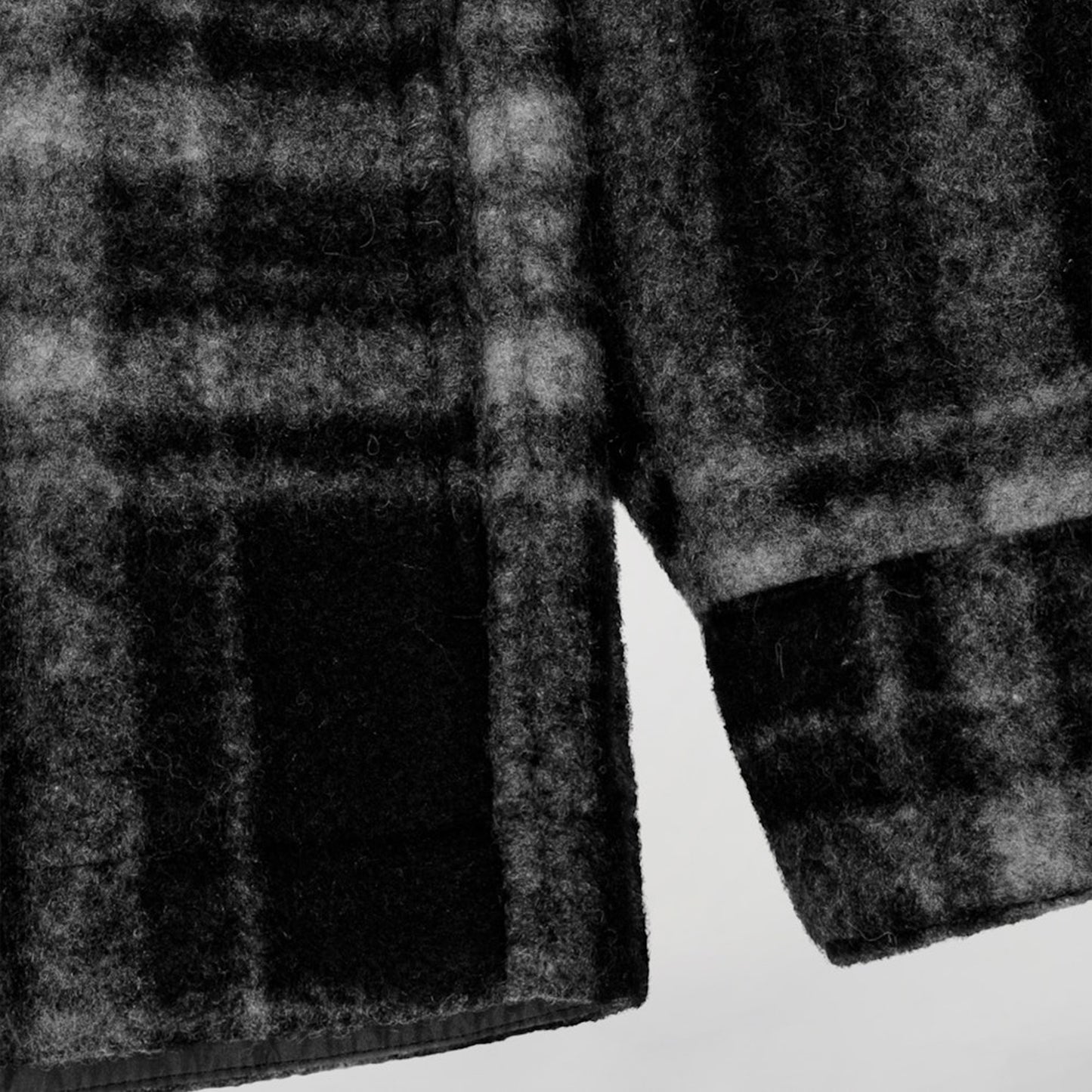 - Wilas Check Overshirt - Black