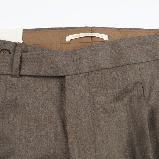 - Quartieris Pleat Trousers - Mushroom