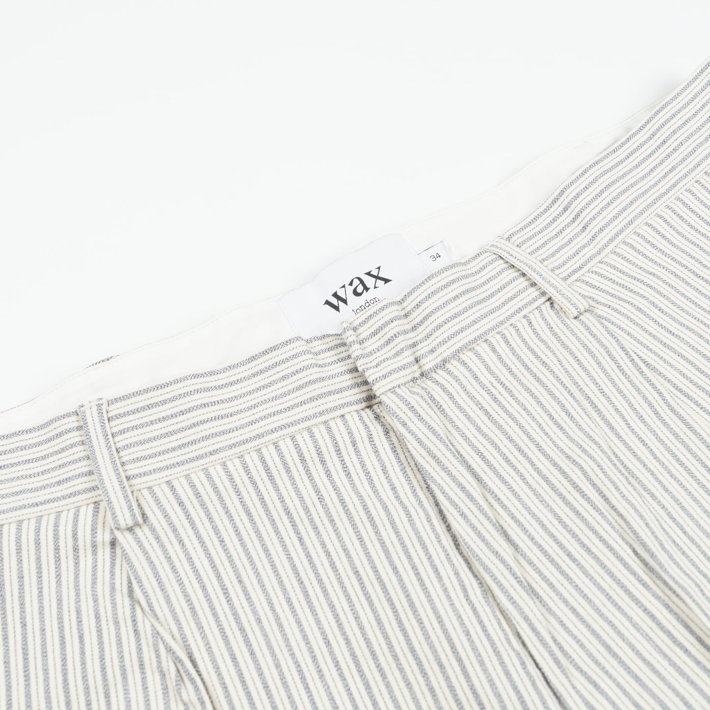 Linen Pleat Stripe Short - Ecru