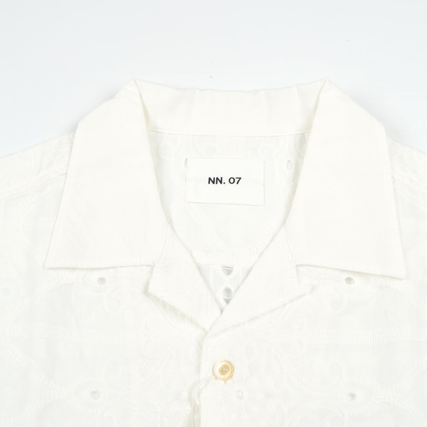 - Julio Embroidery Shirt - White
