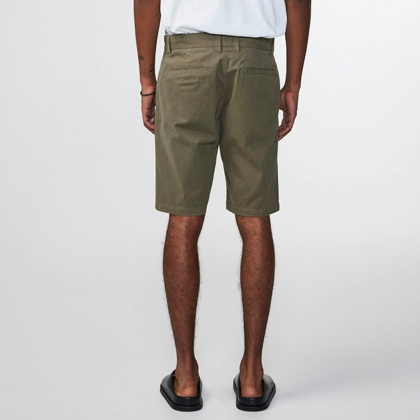 - Crown Shorts - Capers