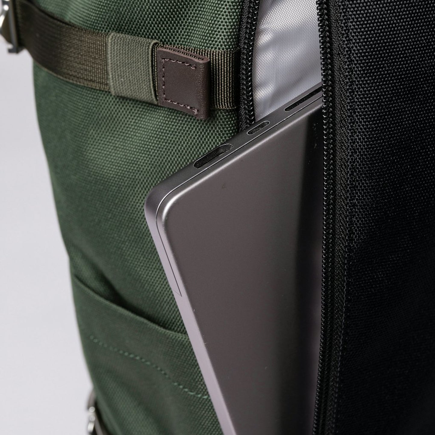 - Bernt Backpack - Dawn Green