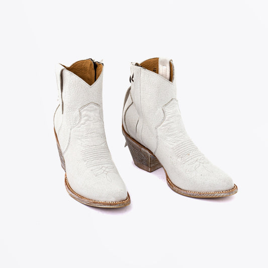- La Concha Leather Ankle Boots - White