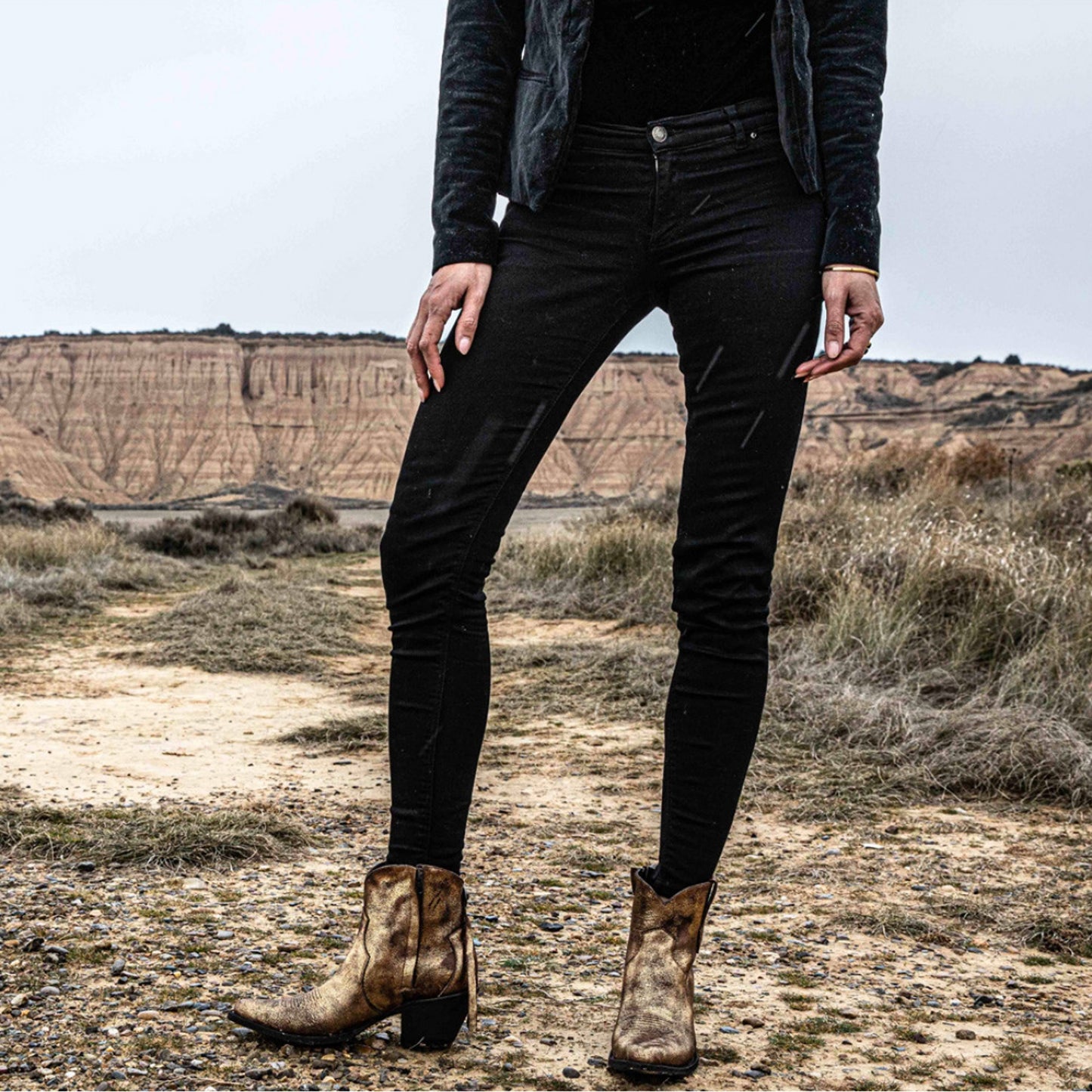 - La Concha Ankle Boots - Gold Used