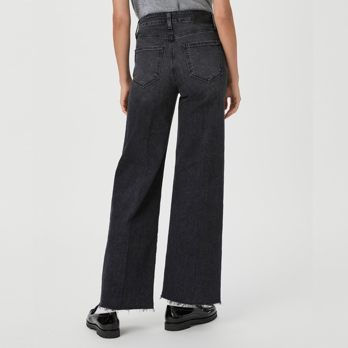 - Anessa 31in Wide Leg Raw Hem Jean - Viper Black Distressed