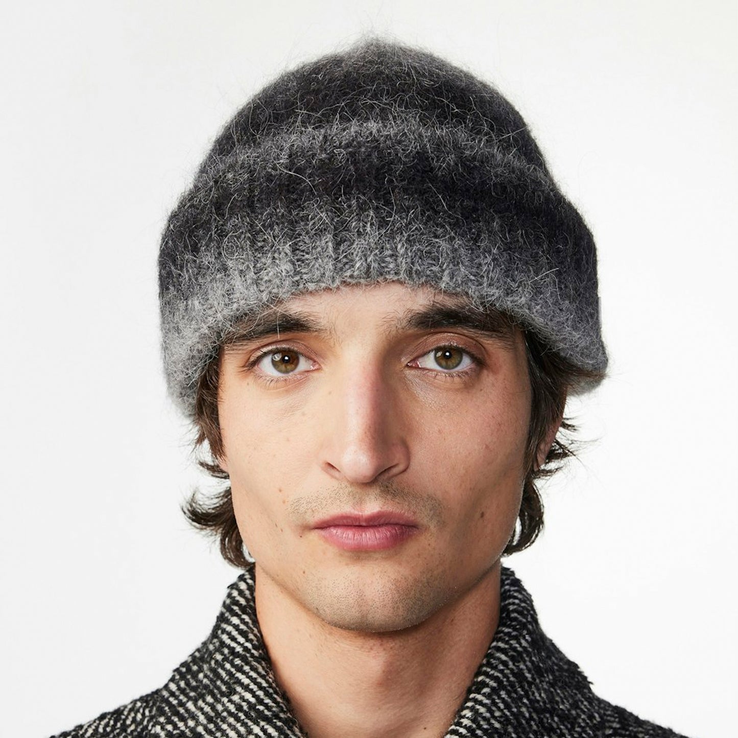 - Cable Hat Grey -  Multi
