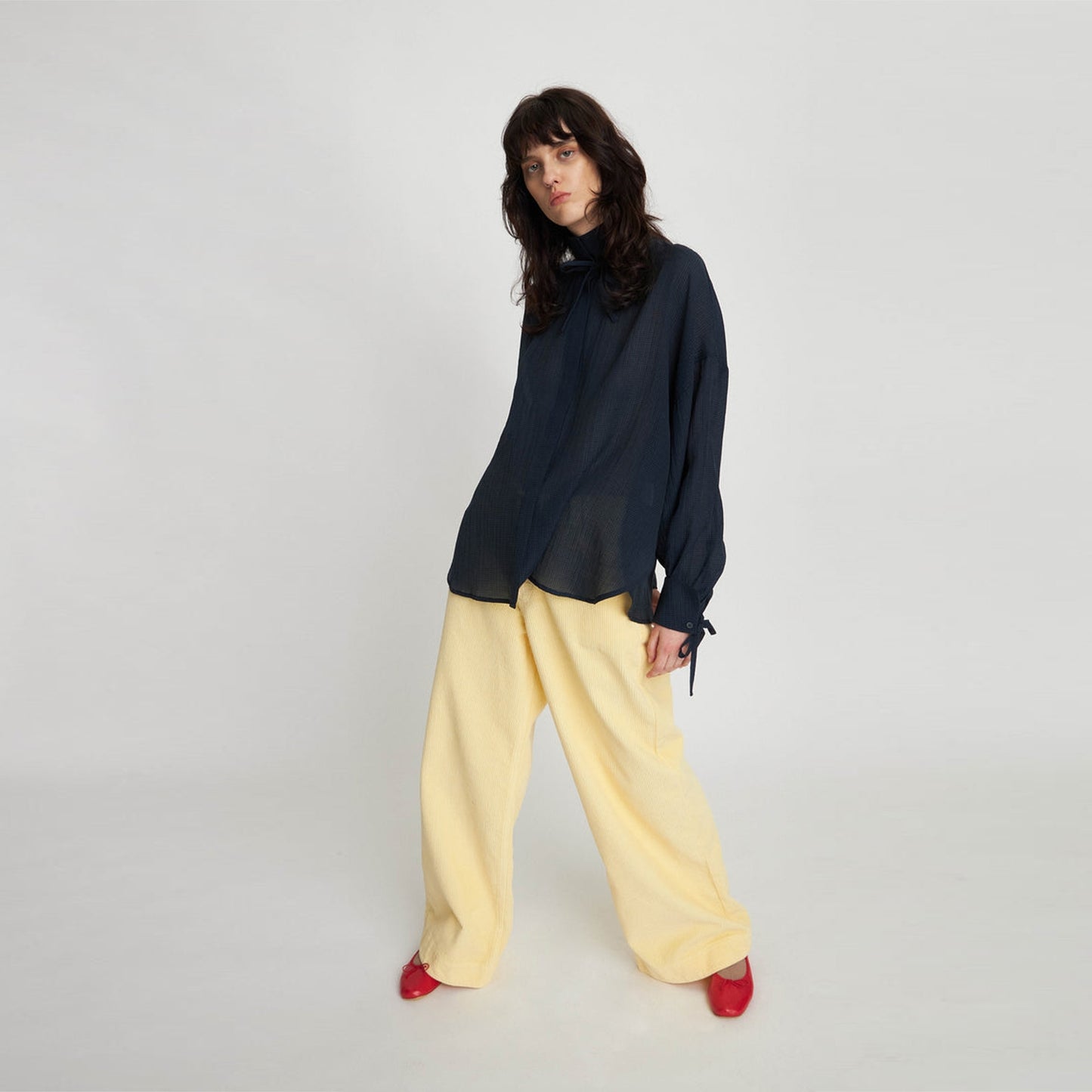 - Volume Shirt With Tiebow - Navy