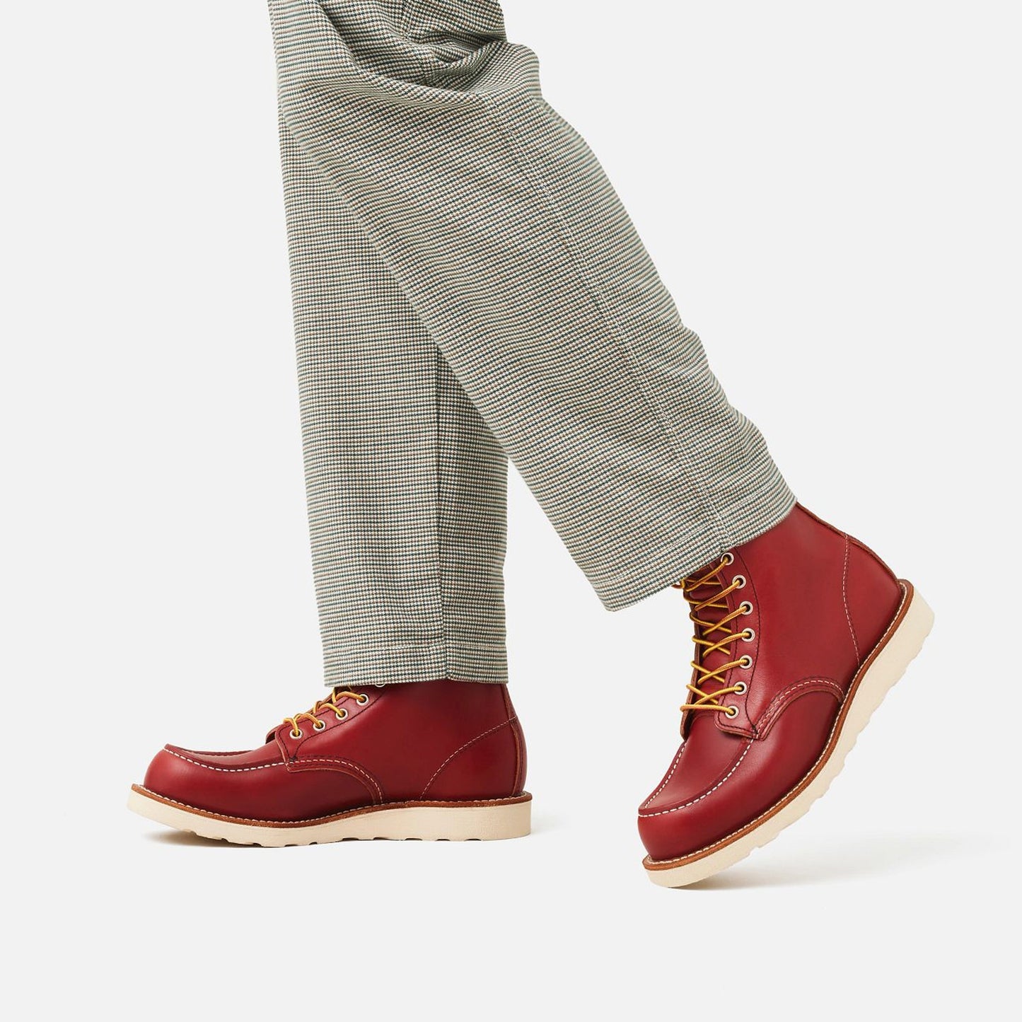 - Classic Moc Toe - Oro Russet