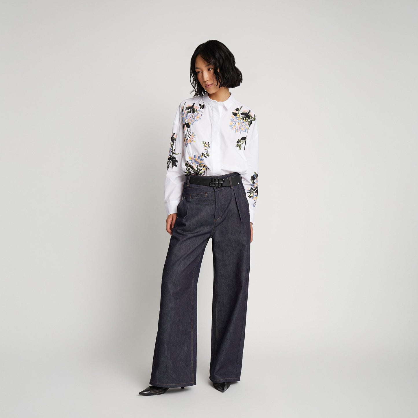 - Singus Shirt - White