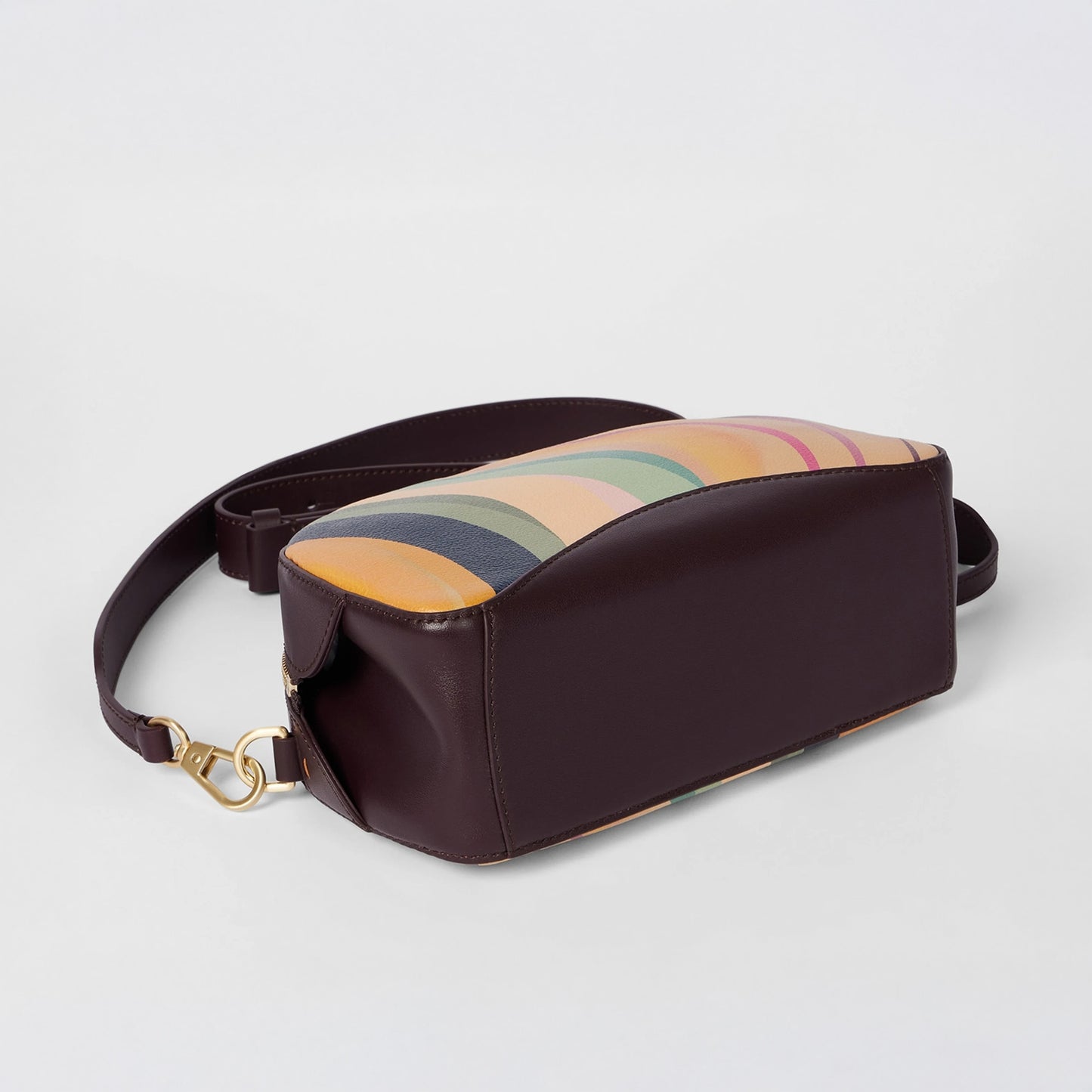 - Leather Swirl Camera Bag