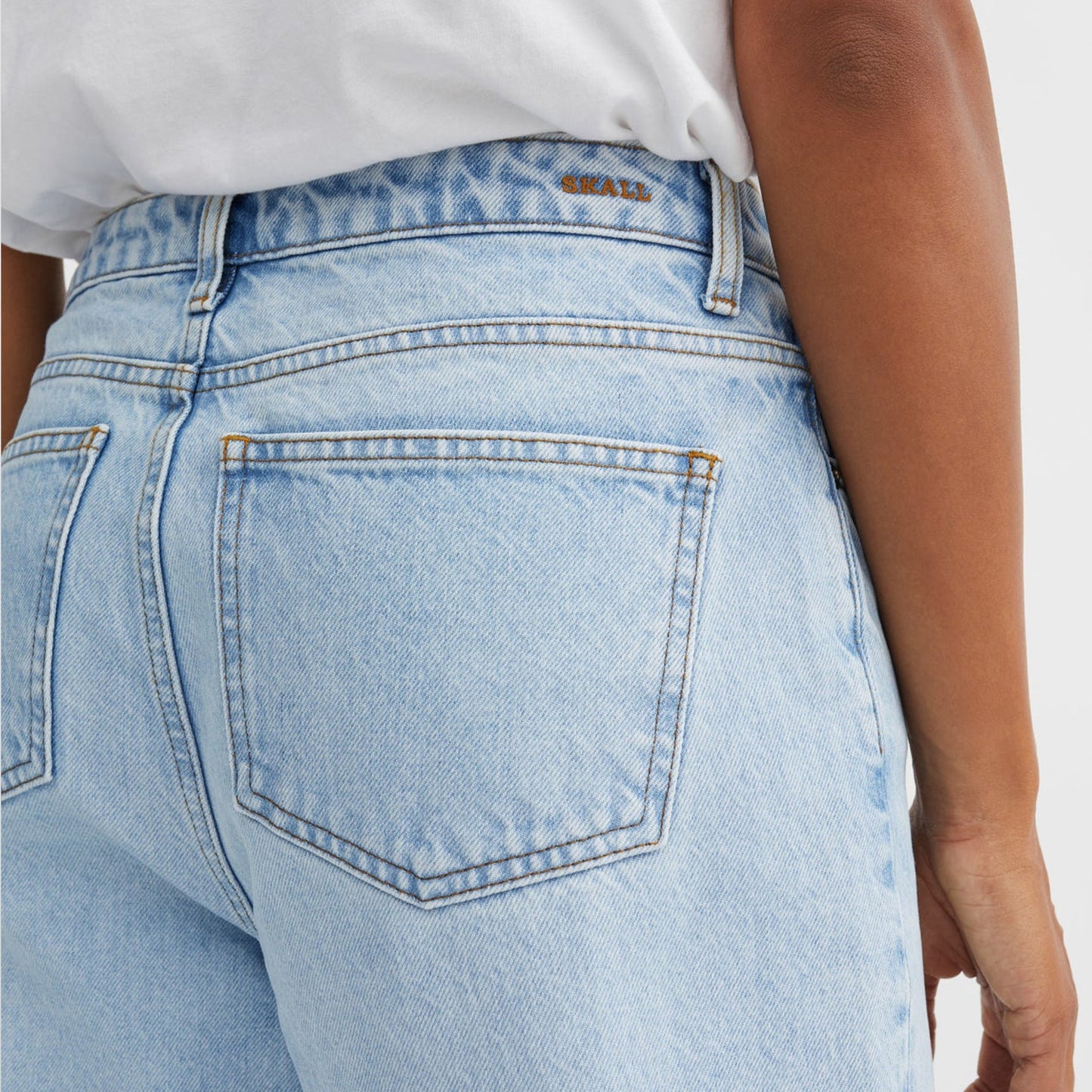- Willow Wide Leg Jeans - Worn Light Blue