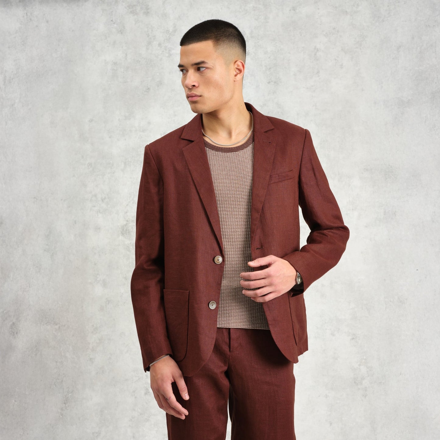 - Fintry Linen Blazer - Merlot