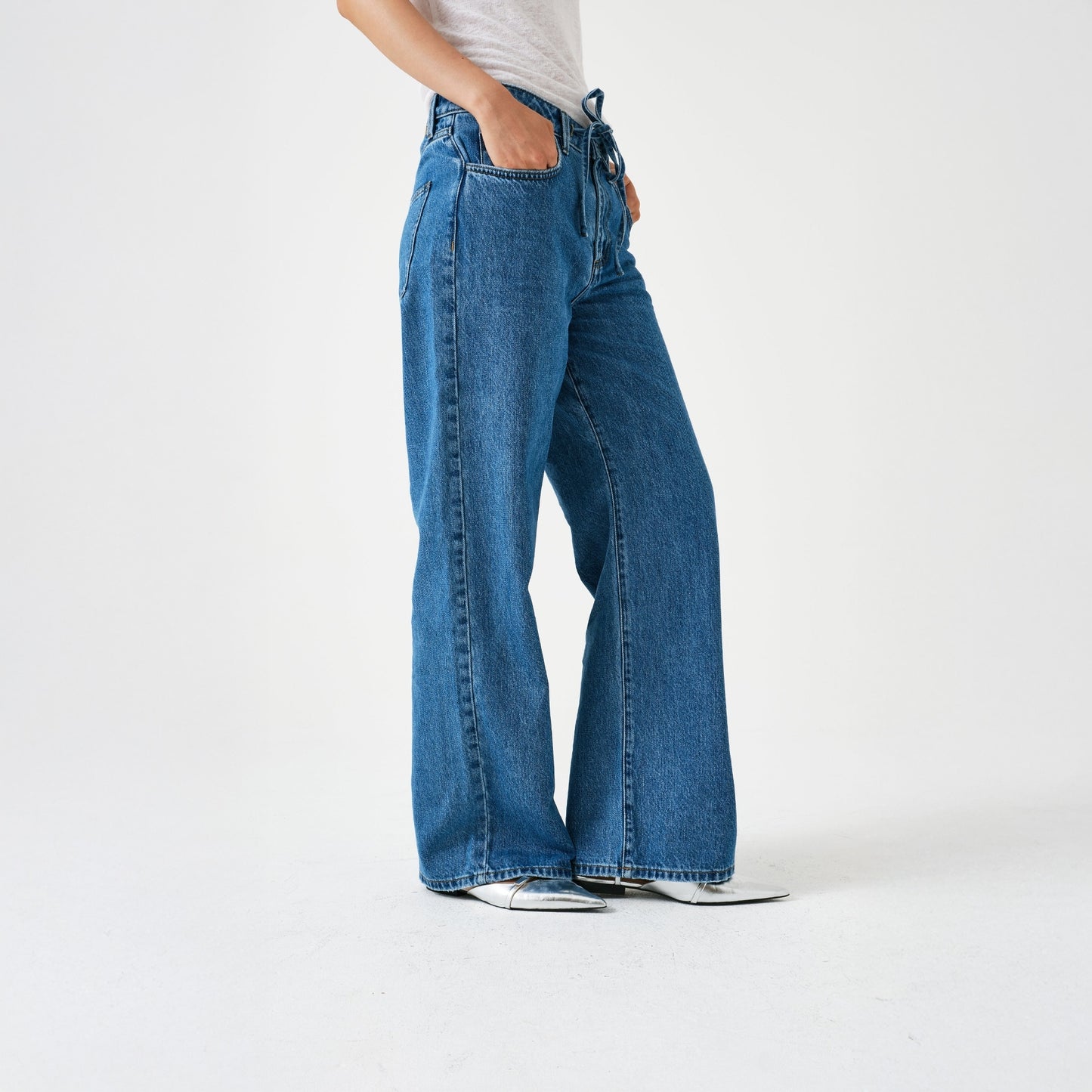 - Blake Jean - Dark Weekender