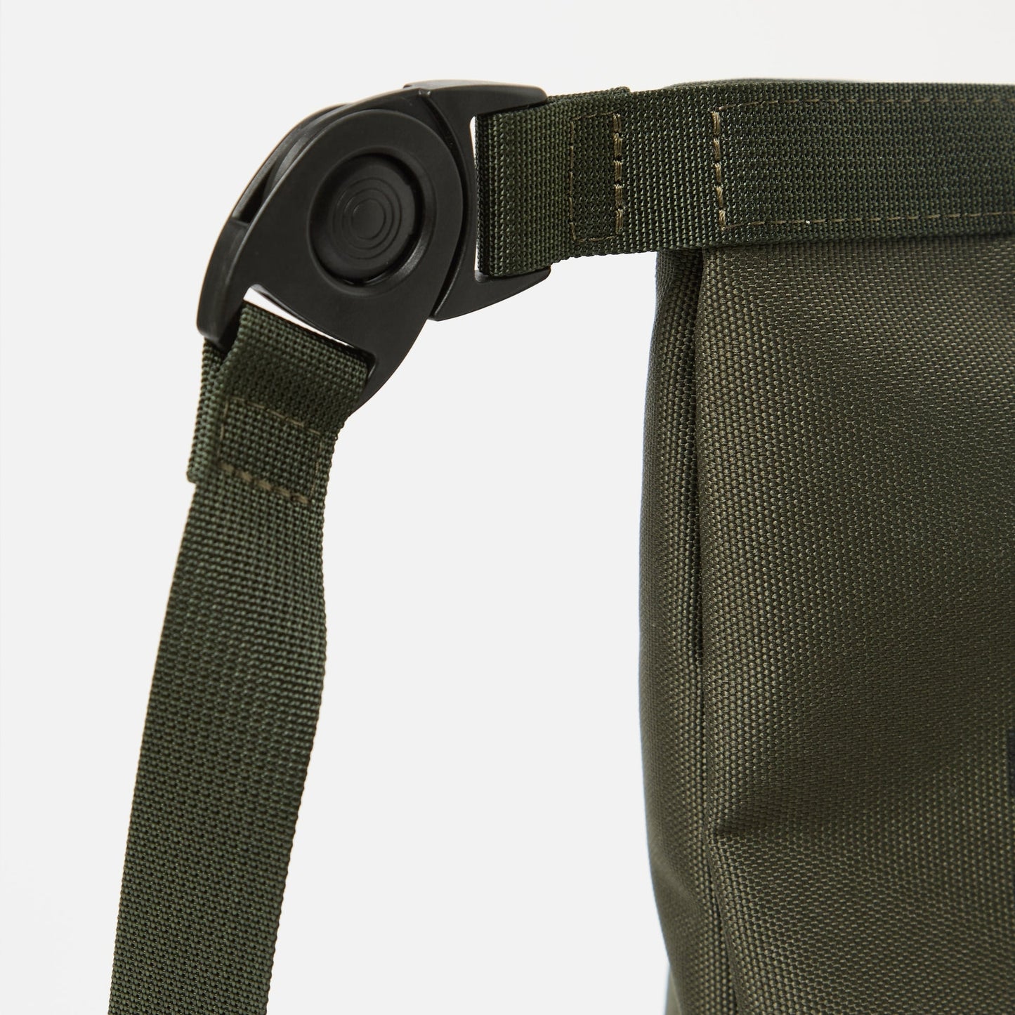 x Masterpiece Large Tote Bag Recycled Tech Canvas - Olive