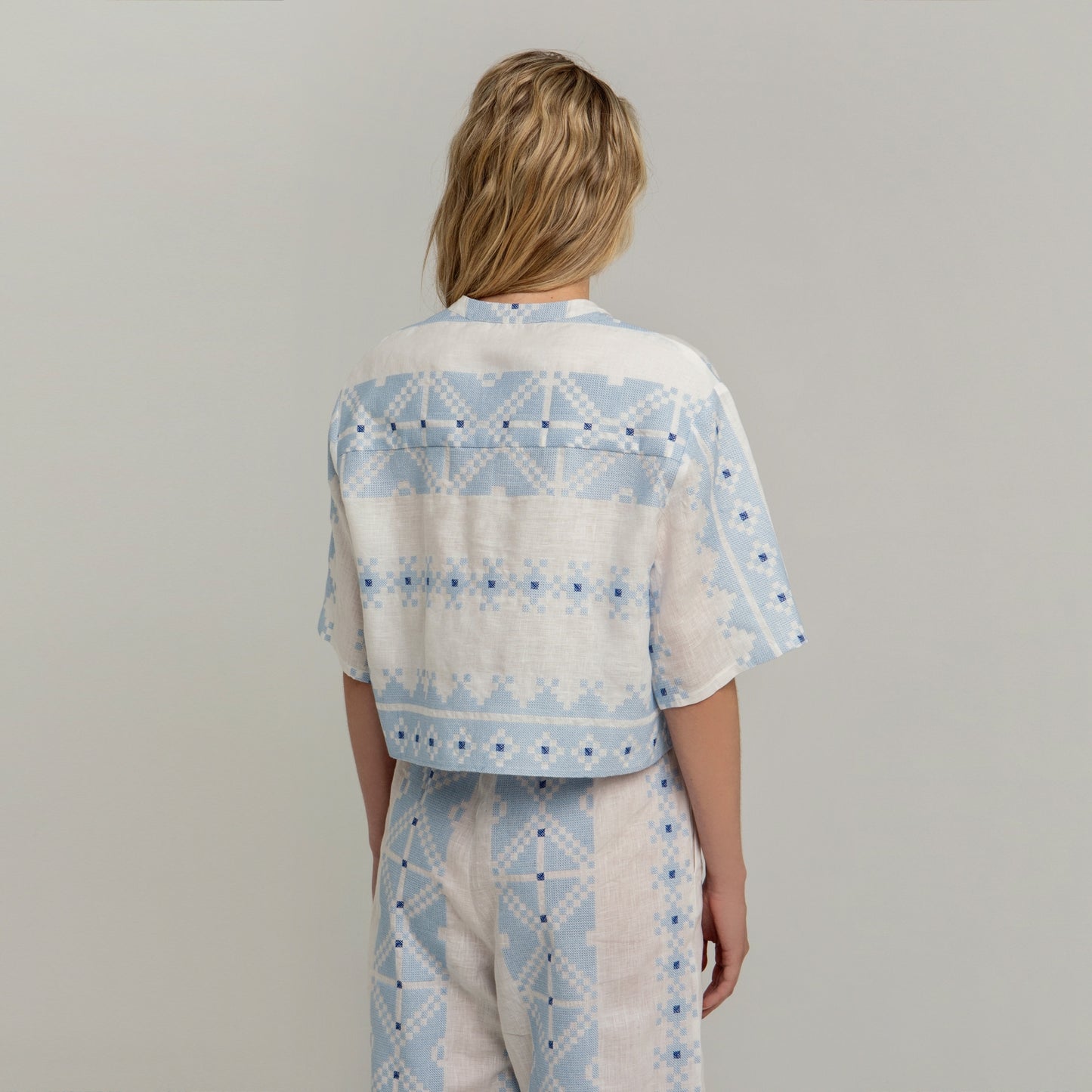 - Pixel Crop Shirt - White/Blue