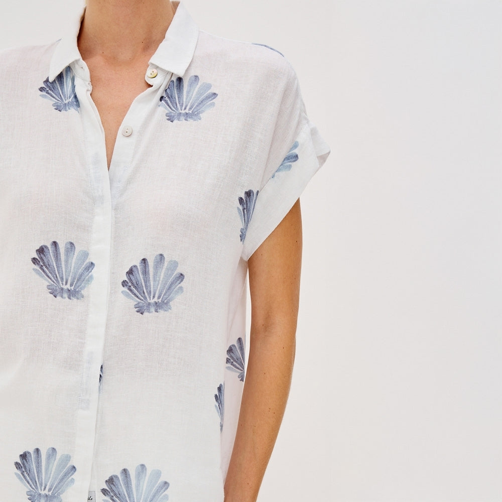 - Jamie Shirt - Blue Seashells