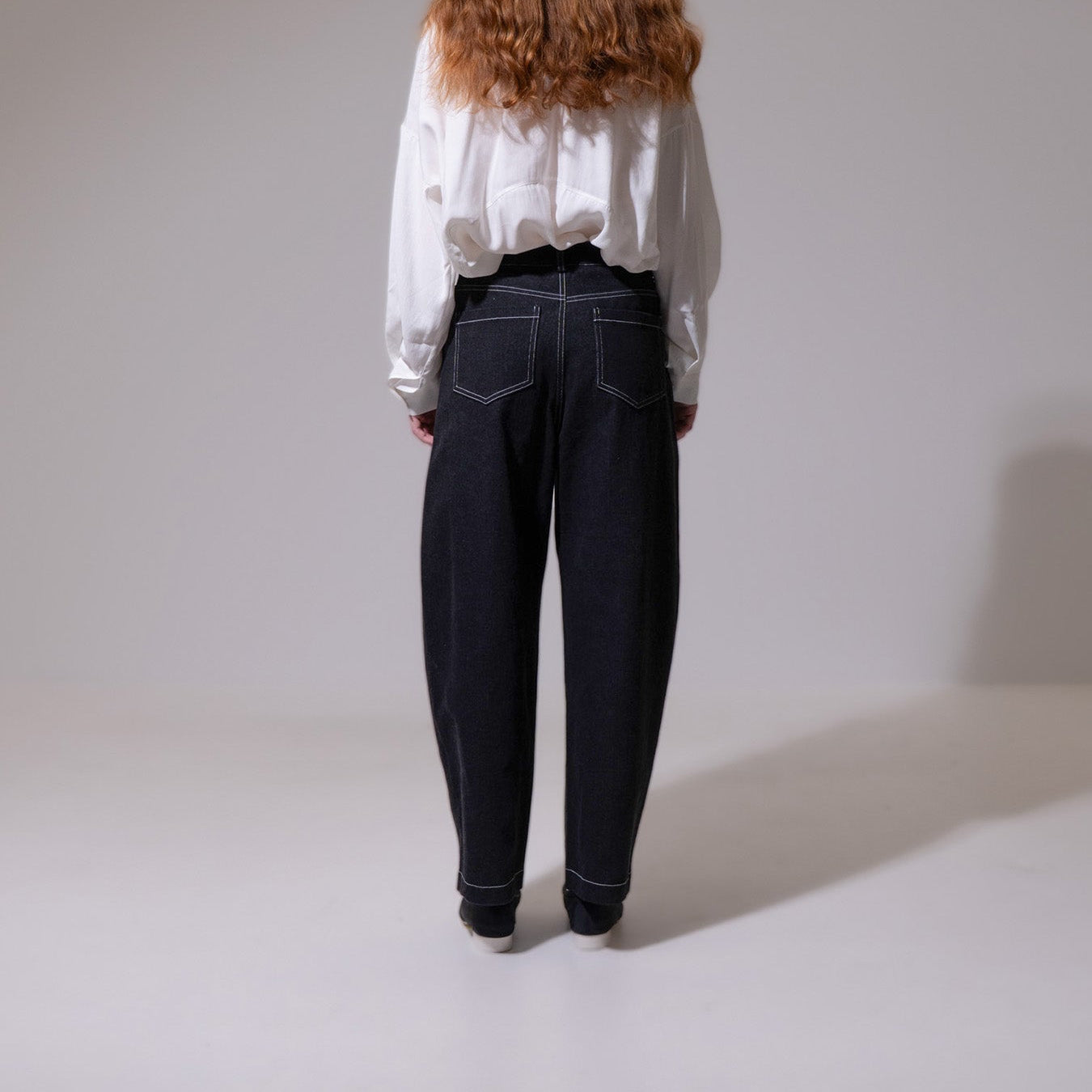 Barrel Leg Jeans - Black