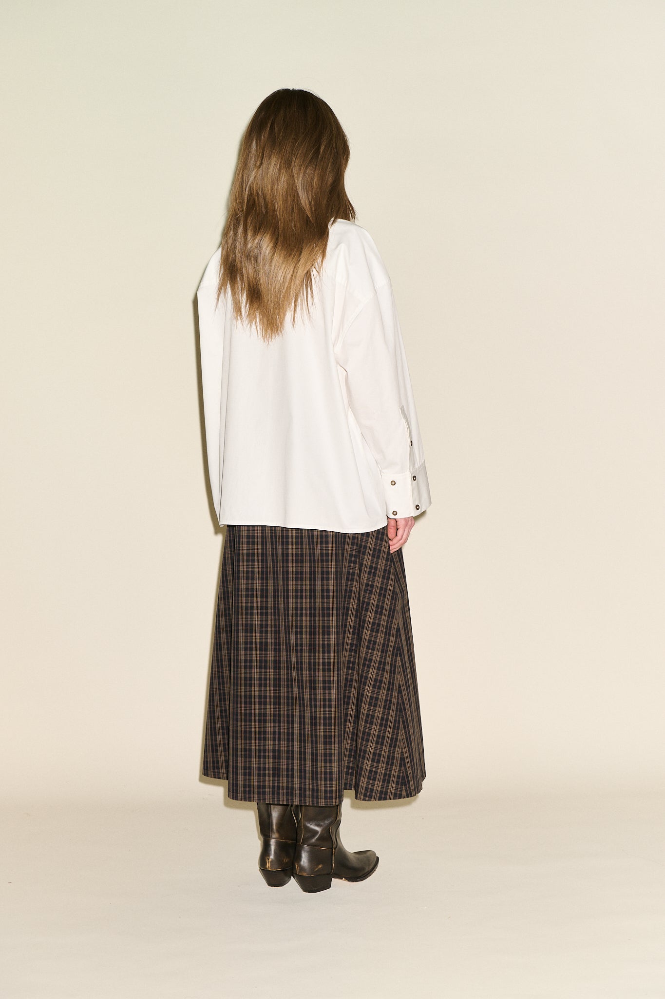 Bex Shirt With Mix Buttons - White