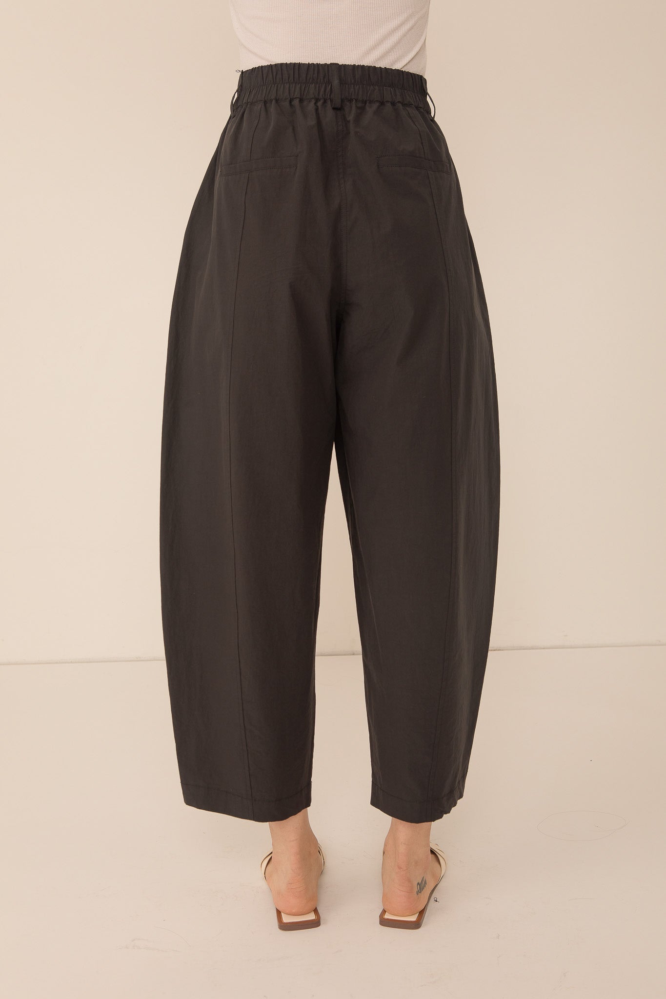 Thea Barrel Leg Trouser - Black