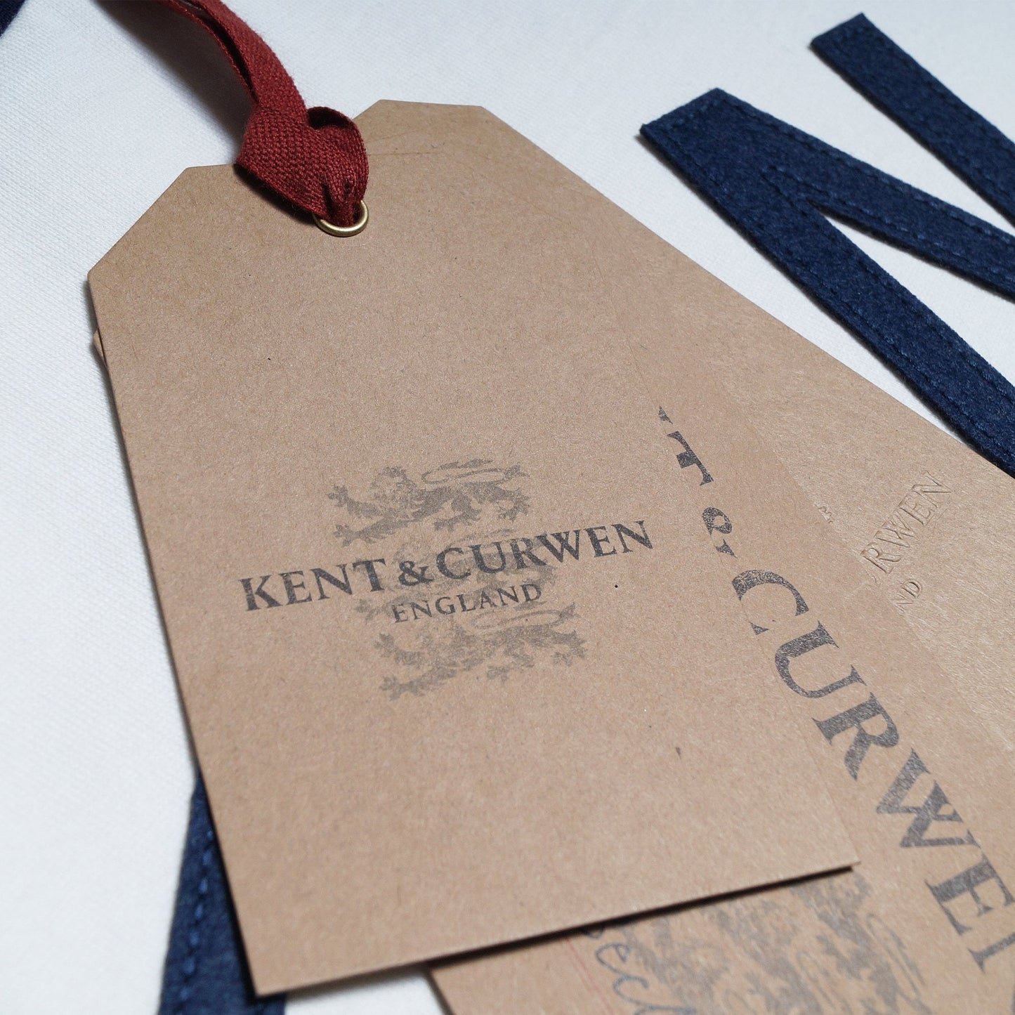 K&C Logo T-Shirt - White/Navy