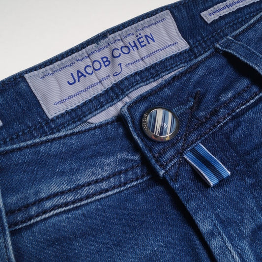 J622 Mid Rise Distressed Jeans - Blue