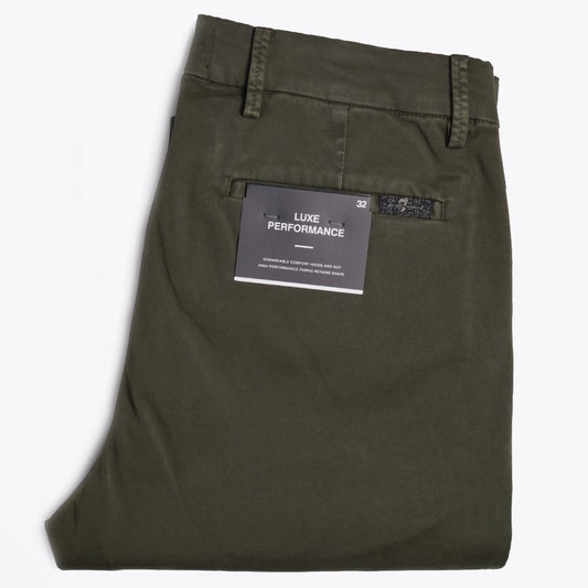- Slimmy Luxe Performance Chinos - Avocado
