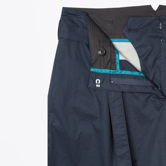 - Poplin Stretch Shorts with Belt - Navy